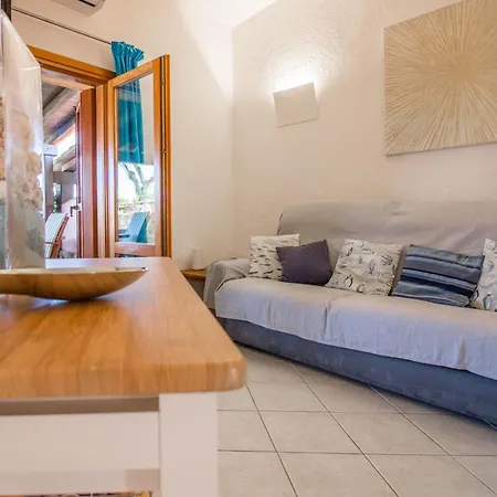Διαμέρισμα Guesthost - Sea View Apt, Pool & Parking! *