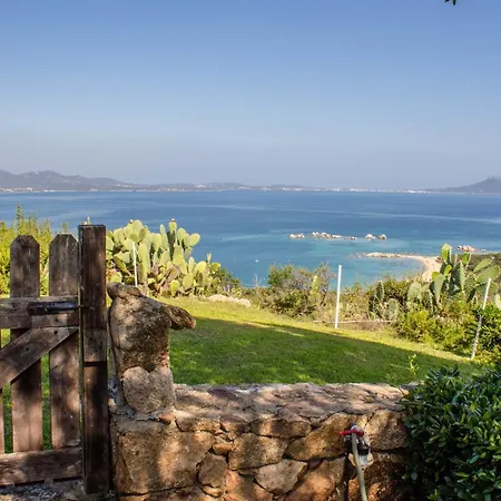 Guesthost - Sea View Apt, Pool & Parking! * Porto Istana