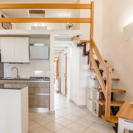 Guesthost - Sea View Apt, Pool & Parking! Διαμέρισμα Porto Istana