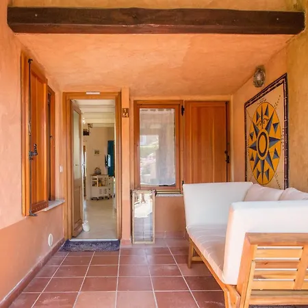 Guesthost - Sea View Apt, Pool & Parking! * Porto Istana
